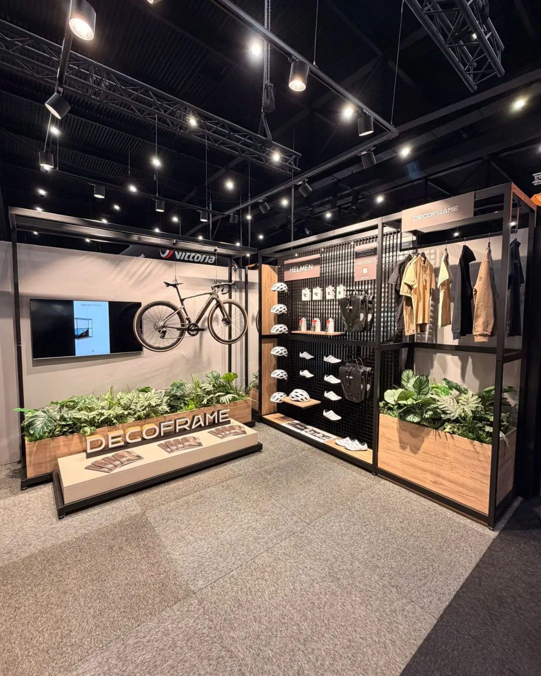 B2B Festival x DECOFRAME